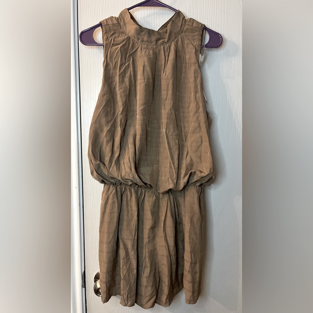 🛍️NWT Mustard Seed Large Brown Sleeveless Romper